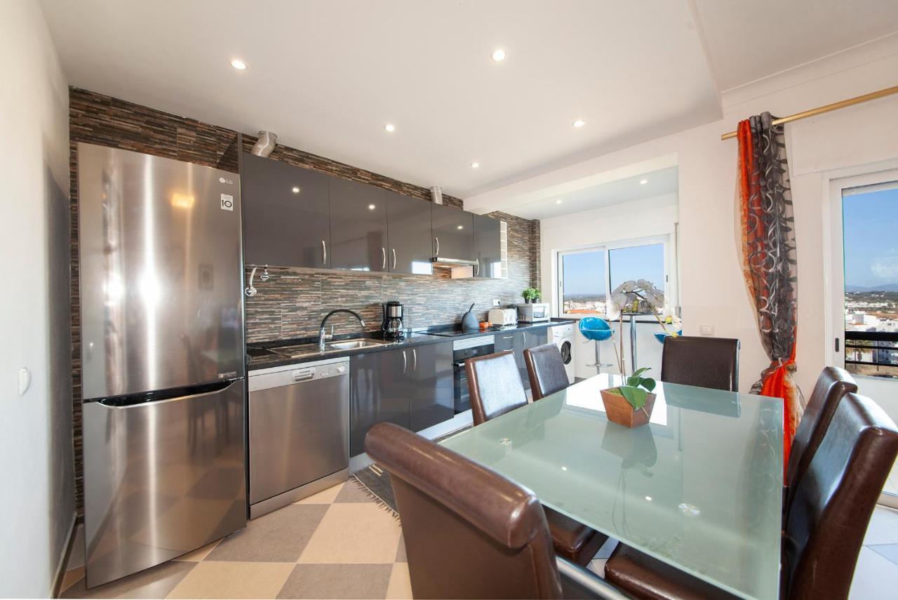 B17 - The Stunning Seaview Apartment Lagos Exterior photo