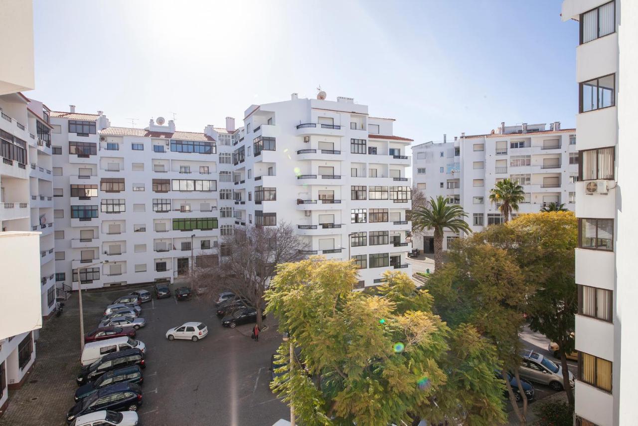 B17 - The Stunning Seaview Apartment Lagos Exterior photo